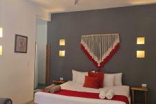 Alquiler por habitaciones en Tulum - Suite Deluxe con cama king size - Hotel Kin Tulum